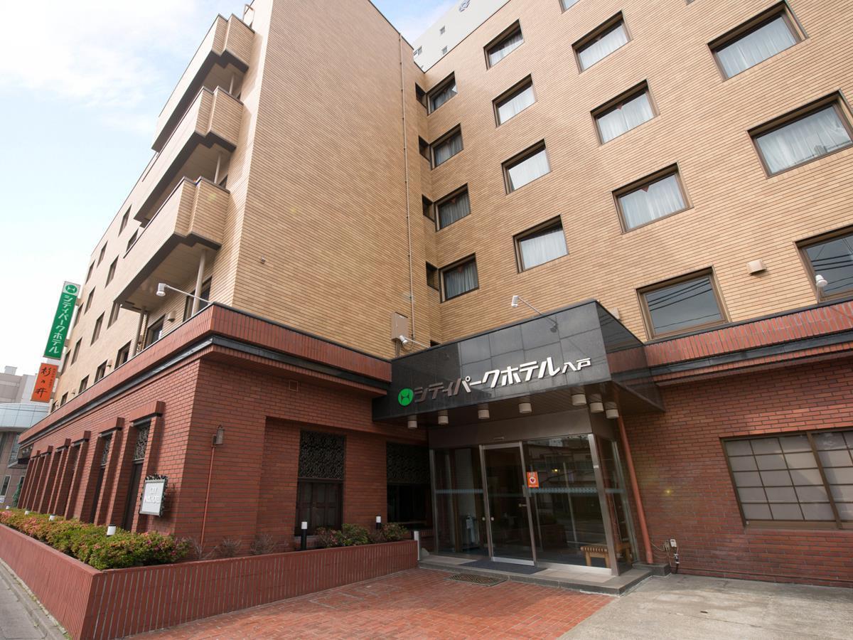 City Park Hotel האצ'ינוהה מראה חיצוני תמונה